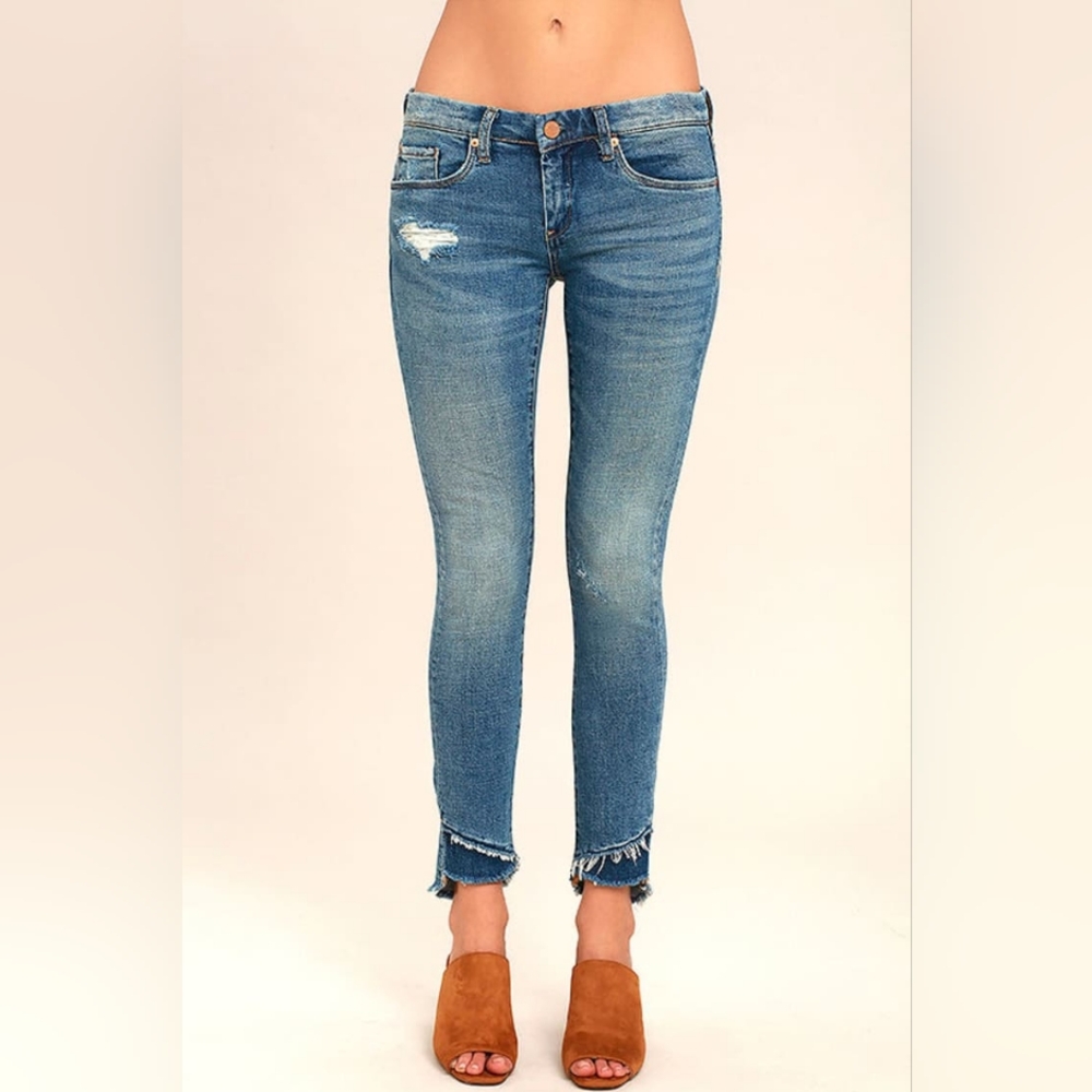 NWT Blank NYC Skinny Classique Medium Wash Distressed Skinny Jeans